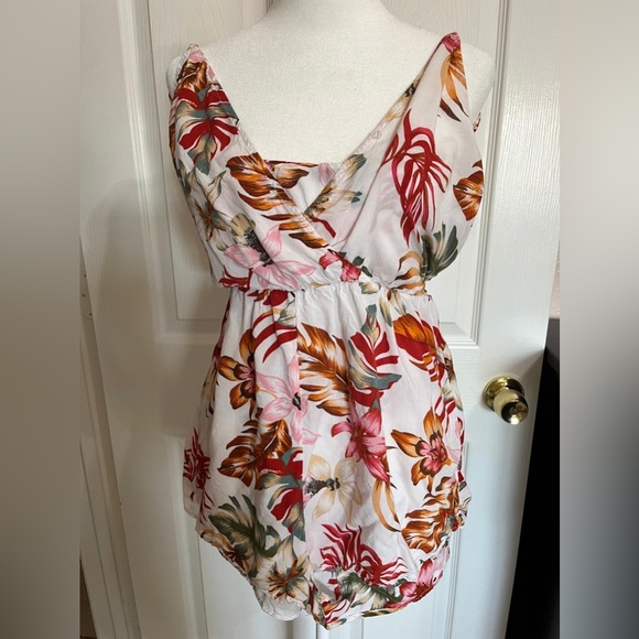 SHEIN Pants - 💙SHEIN Women Floral Print Cami Romper white green red and Pink